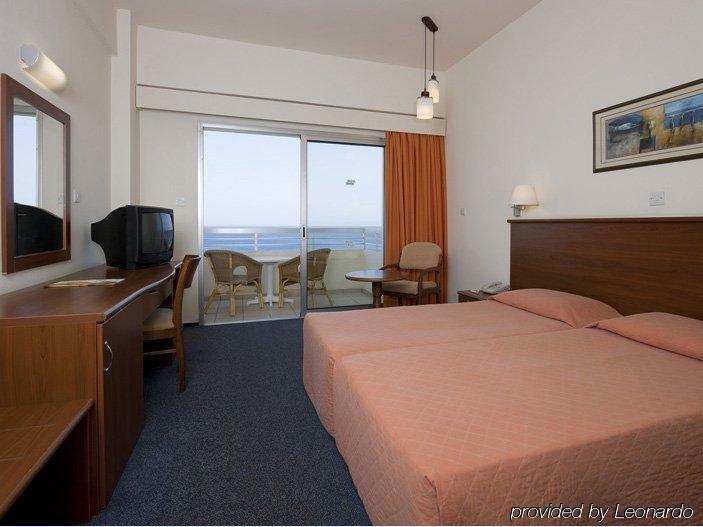 Sentido Kouzalis Beach Hotel 普罗塔拉斯 客房 照片